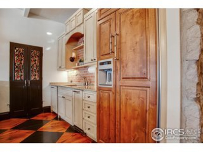 Prestigious Fox Acre Country Club - image 5