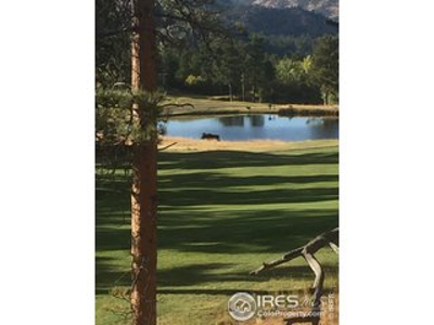 Prestigious Fox Acre Country Club - image 37