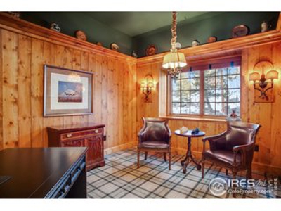 Prestigious Fox Acre Country Club - image 8