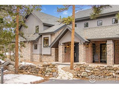 Prestigious Fox Acre Country Club - image 1