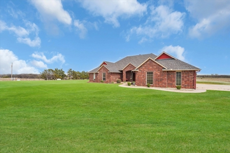 Country Home for Sale with Shop & Acreage  Custer County, OK - image 23