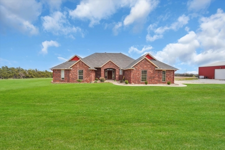Country Home for Sale with Shop & Acreage  Custer County, OK - image 18