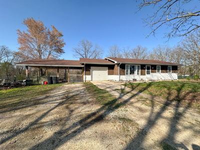 Charming Home with Acreage for Sale in Salem, MO - image 1