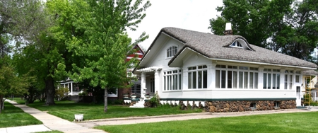 Newly Remodeled Historic & Enchanting Home - image 15