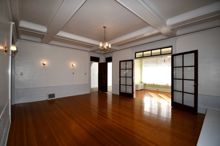 Newly Remodeled Historic & Enchanting Home - image 5