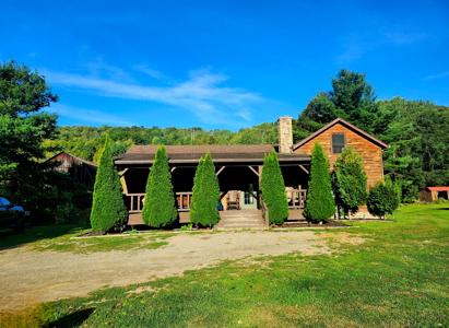 Log Home with Equine Barn and Arenas - image 44