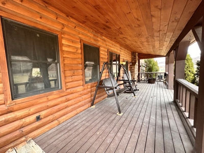Log Home with Equine Barn and Arenas - image 4