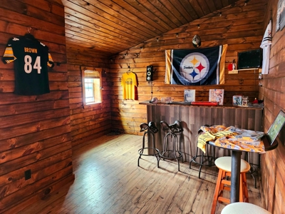 Log Home with Equine Barn and Arenas - image 24