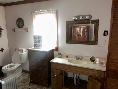 2 Bedroom Cabin Style Home On 34.5+/- Acres With Timber - image 48