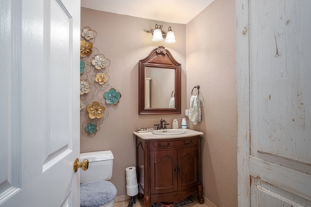 Affordable Luxury Home In Eagle Creek Ranch In Floresville Texas - image 13