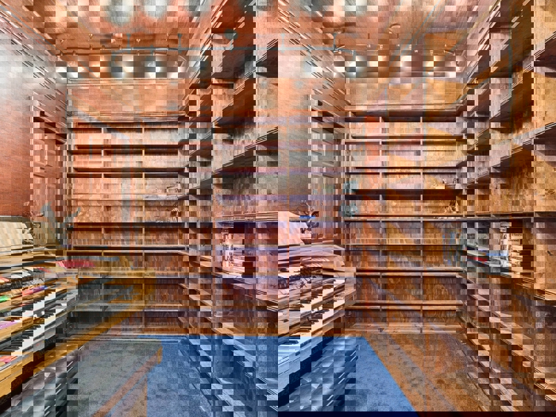 No Caption
