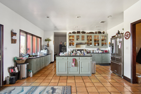 Country Home With Acreage In Floresville, Poth ISD - image 13