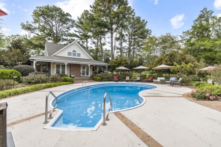 Stately Estate with Guest House on 9 Acres Starkville MS - image 28
