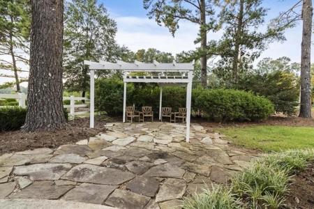Stately Estate with Guest House on 9 Acres Starkville MS - image 38
