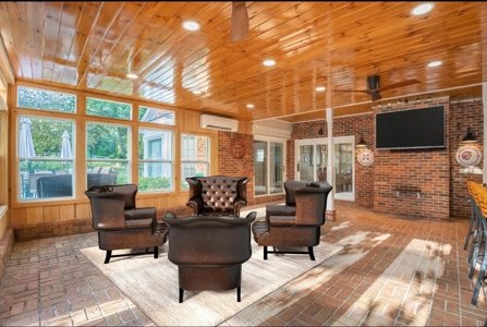Stately Estate with Guest House on 9 Acres Starkville MS - image 24