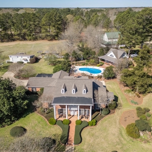 Stately Estate with Guest House on 9 Acres Starkville MS - image 47