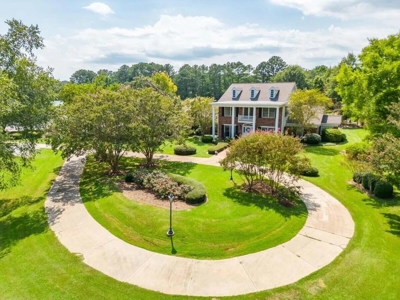 Stately Estate with Guest House on 9 Acres Starkville MS - image 40