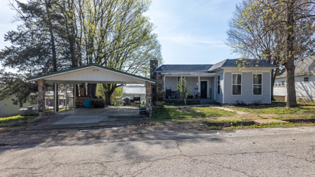 Home for sale in Town in Oregon County - image 14