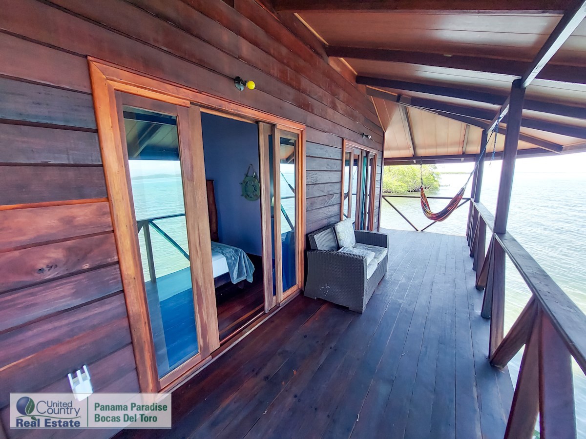 Overwater B&B & Restaurant — Isla Solarte, Bocas del Toro - 24