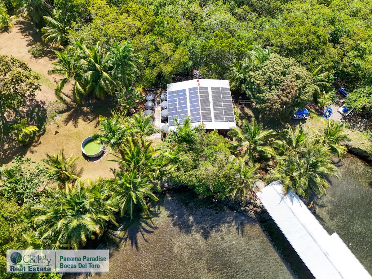 Overwater B&B & Restaurant — Isla Solarte, Bocas del Toro - 12