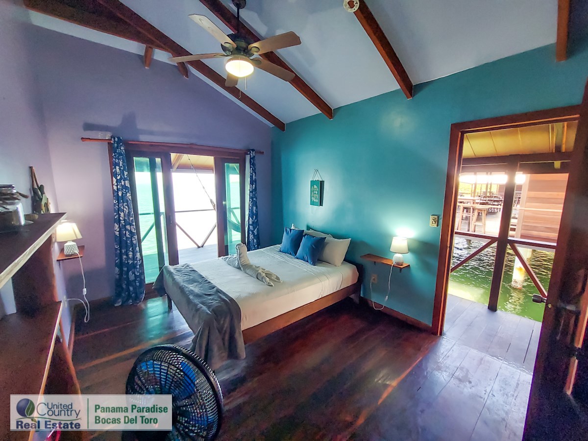 Overwater B&B & Restaurant — Isla Solarte, Bocas del Toro - 21