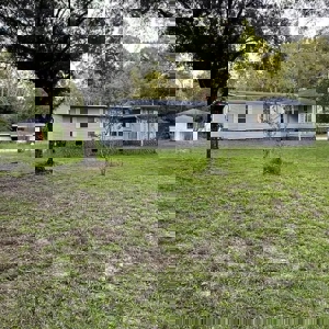 Charming Fixer-Upper on 2.25 Acres Near Suwannee River! - image 9