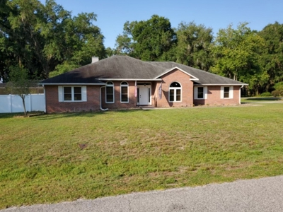 All brick 4 bed/2.5 bath home w/pool in desired neighborhood - image 3