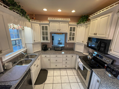 Charming Custom-Built Brick Home with Acreage in Wytheville, VA! - image 16