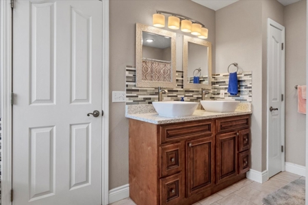 Beautiful Home in West Plains, MO for Sale - Excellent Location, quiet Neighborhood - image 18