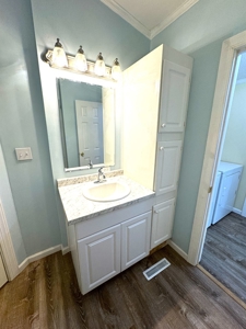 Kerr Lake Dream Home: 1344 sq ft of Small-Town Charm & Luxury - image 17