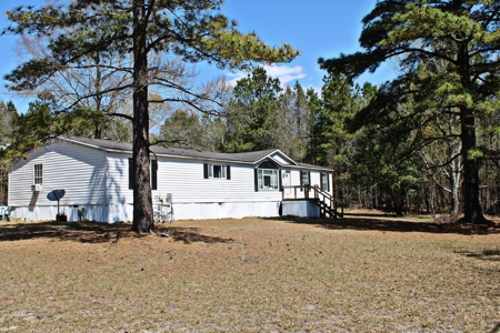 Expansive 23+ Acre Country Home for Sale in Bennettsville, SC - image 3