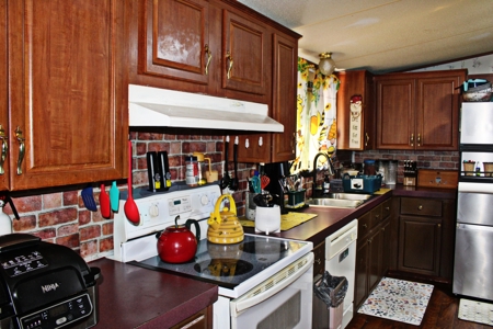 Expansive 23+ Acre Country Home for Sale in Bennettsville, SC - image 17