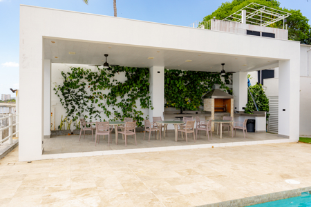 Spectacular 4-Bedroom Oceanfront Apartment In Farallon, Panama - image 18