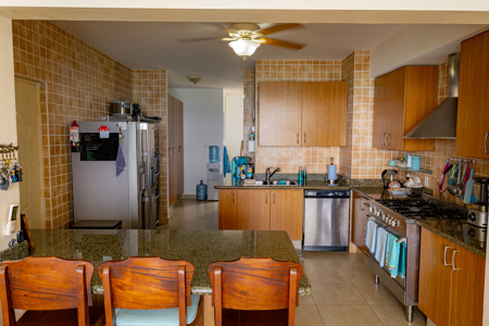 Spectacular 4-Bedroom Oceanfront Apartment In Farallon, Panama - image 21