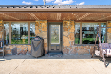 114 Acre Southwest Missouri Farm For Sale, 10 Pastures 3 Ponds, 2400 sq ft Home - image 4