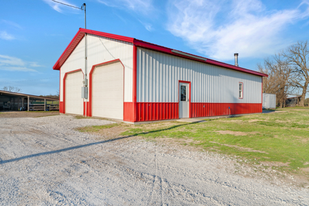 114 Acre Southwest Missouri Farm For Sale, 10 Pastures 3 Ponds, 2400 sq ft Home - image 38