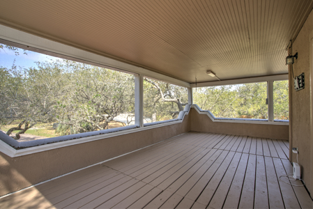Coastal Escape with Rental Income on the Lamar Peninsula – Rockport, Texas - image 32