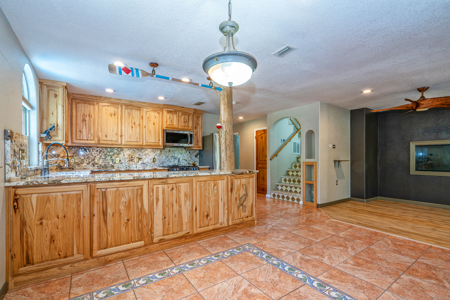 Coastal Escape with Rental Income on the Lamar Peninsula – Rockport, Texas - image 21