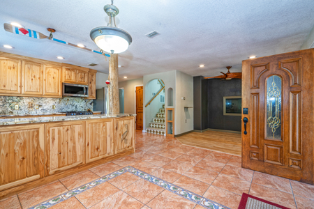Coastal Escape with Rental Income on the Lamar Peninsula – Rockport, Texas - image 22