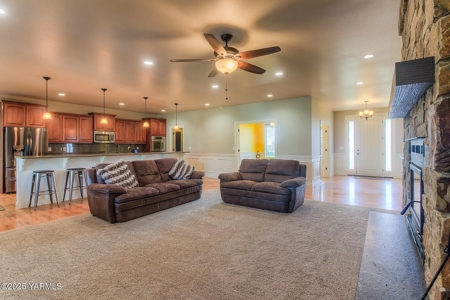 Stunning Country Retreat with Mountain Views in Tieton, WA - image 20