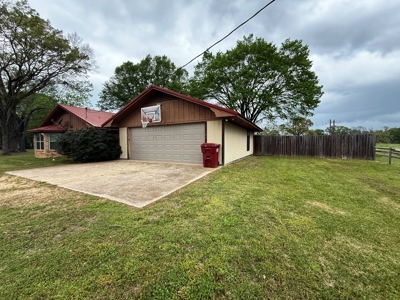 Annona Texas Country Home For Sale in Red River County - image 18