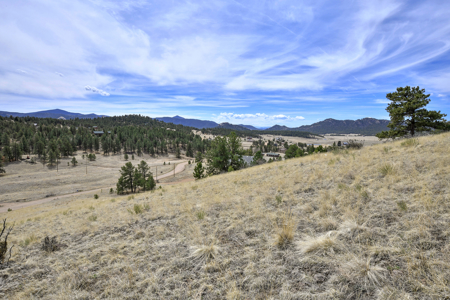 4 Acres of Scenic Colorado Land for Sale - image 9