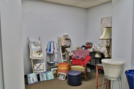 Picker's Mall / Peddlers Market for Sale in Bradford, TN - image 5