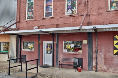 Picker's Mall / Peddlers Market for Sale in Bradford, TN - image 2