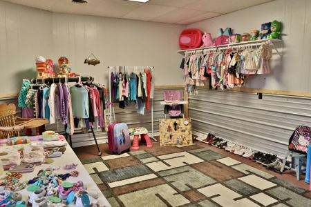 Picker's Mall / Peddlers Market for Sale in Bradford, TN - image 34