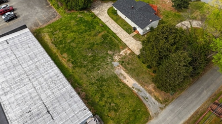 Lake Access Meets Business District: Clarksville, VA - image 5