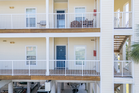 Condo For Sale in Suwannee, FL - image 2