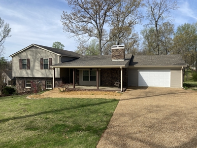 Lake View Home With Deck And Fireplace For Sale In Tennessee - image 37