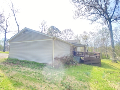 Lake View Home With Deck And Fireplace For Sale In Tennessee - image 29