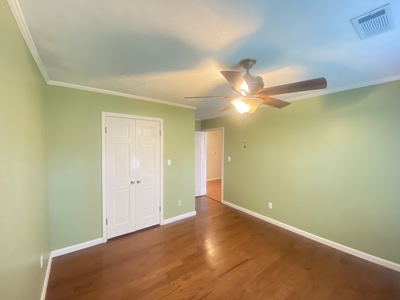 Lake View Home With Deck And Fireplace For Sale In Tennessee - image 16